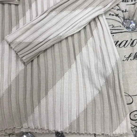 THEORY Crewneck Sweater in Striped Silk Intarsia - Picture 4 of 6